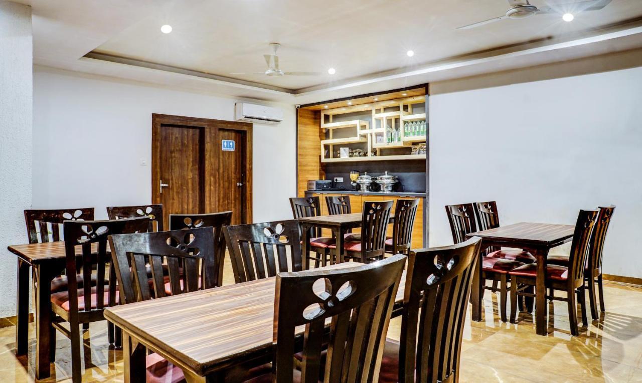 Treebo Trip Seven Olives Andheri Mumbai Ngoại thất bức ảnh