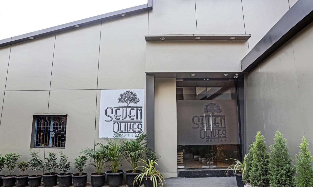 Treebo Trip Seven Olives Andheri Mumbai Ngoại thất bức ảnh